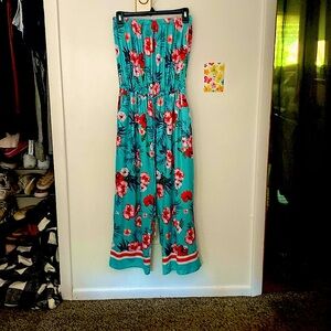 Hey guys, I am selling a cute little romper for any occasion